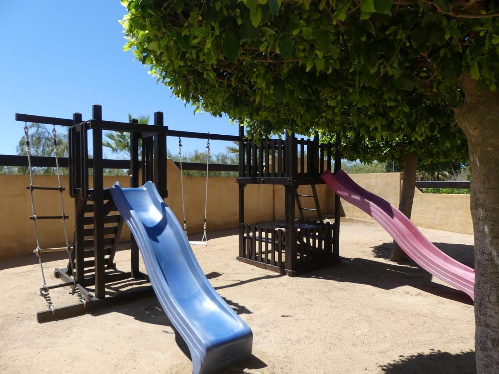 Appartement En Segunda Planta En Urb. Jardines De Isla Canela