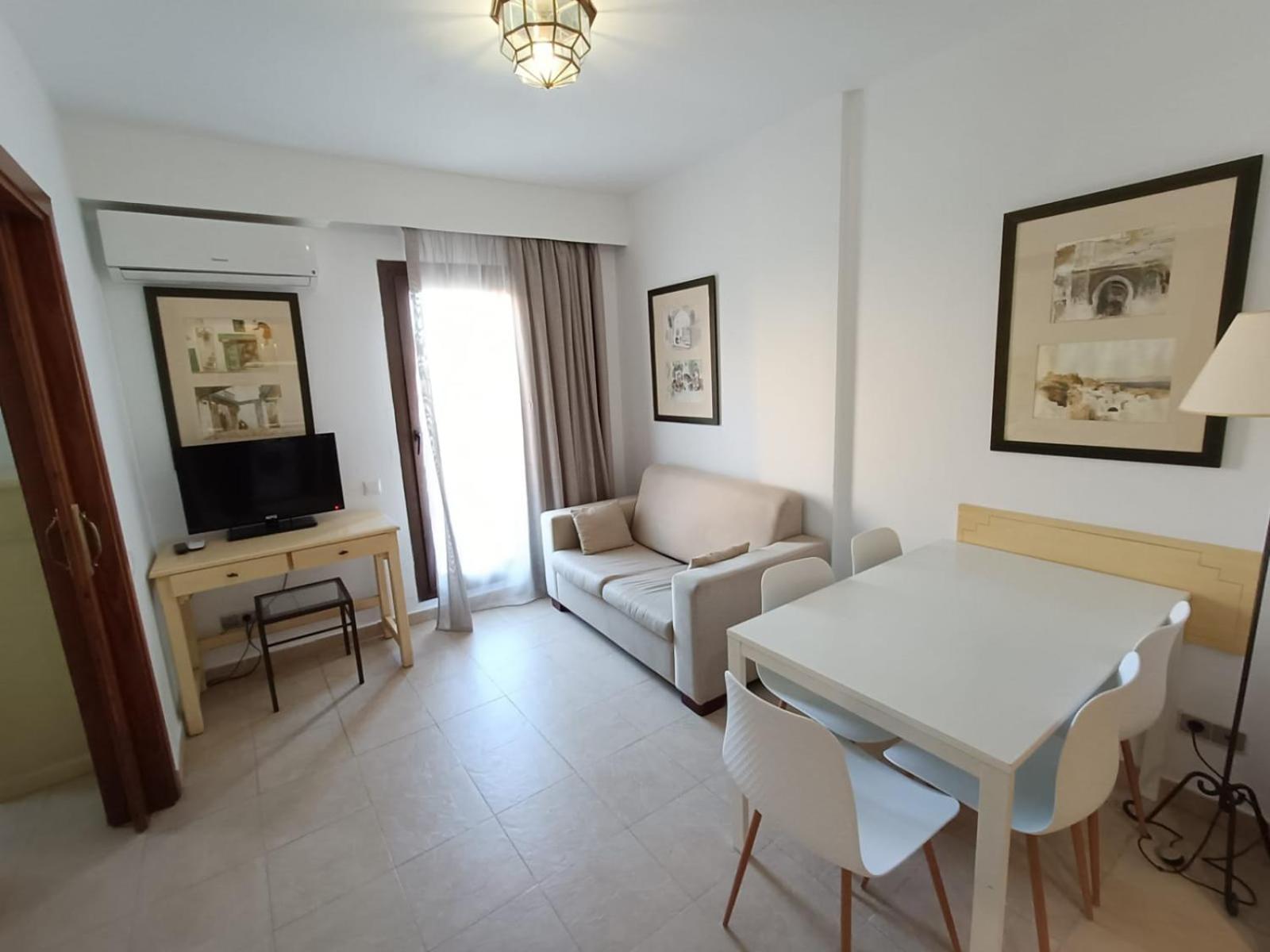 En Segunda Planta En Urb. Jardines De Appartement *